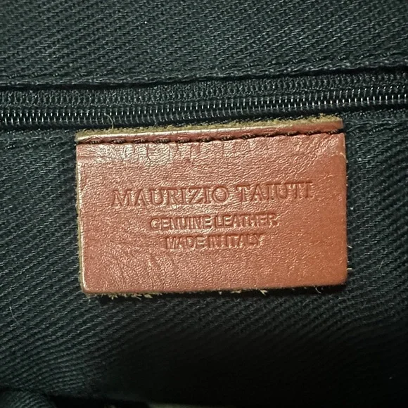 Mauricio Taiuti genuine leather Zebra Print (calf) Women's Bag with Red Accents - Picture 9 of 10